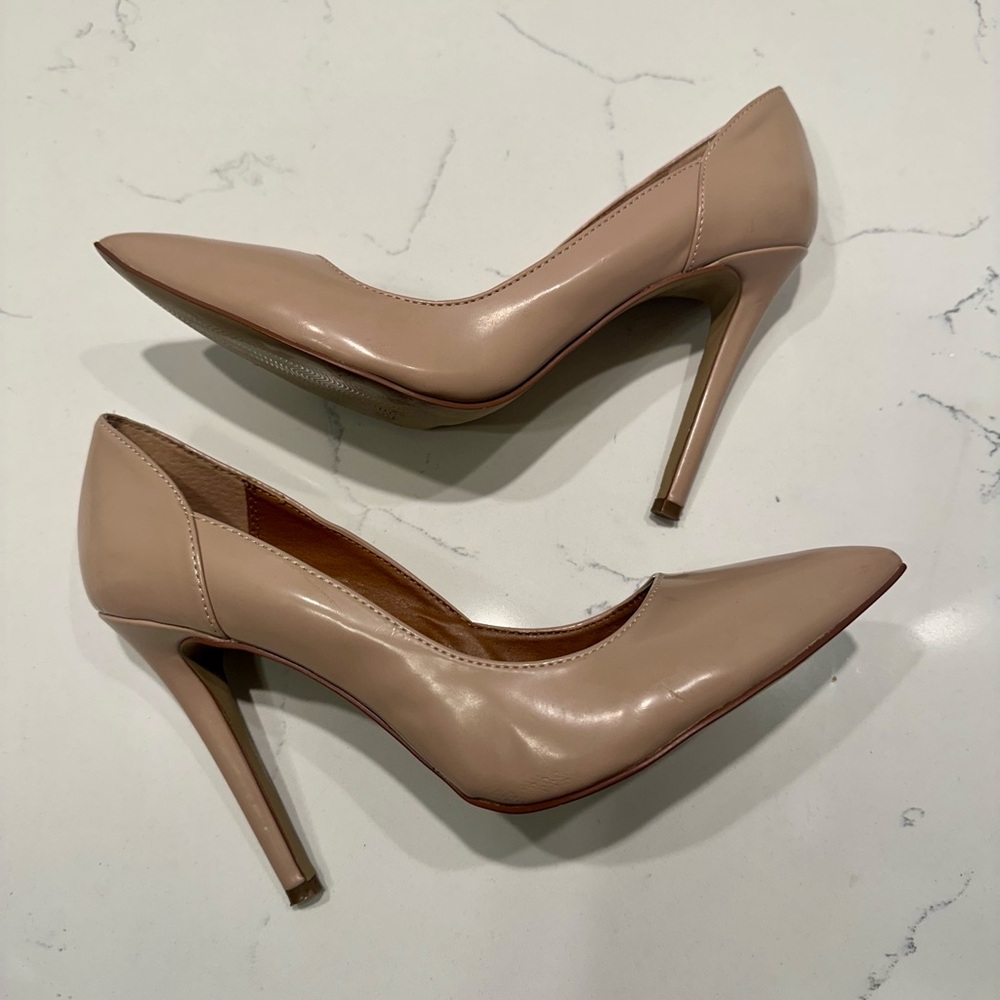 Steve Madden Nude/Tan Pointed Heels - size 8.5 - Picture 5 of 8